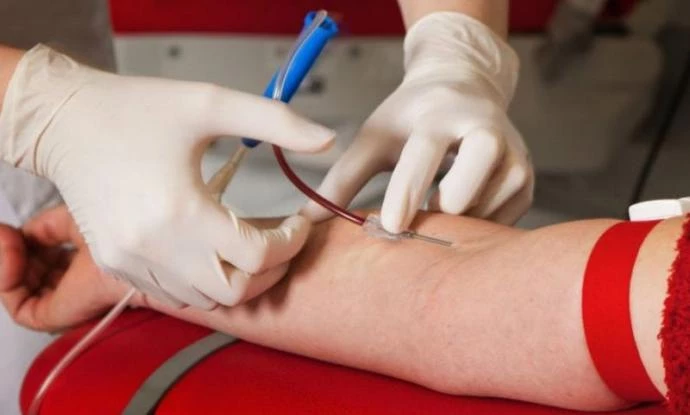 «Πλημμύρισε» το Σισμανόγλειο από εθελοντές αιμοδότες – «Πηγαίνετε σε άλλα νοσοκομεία»